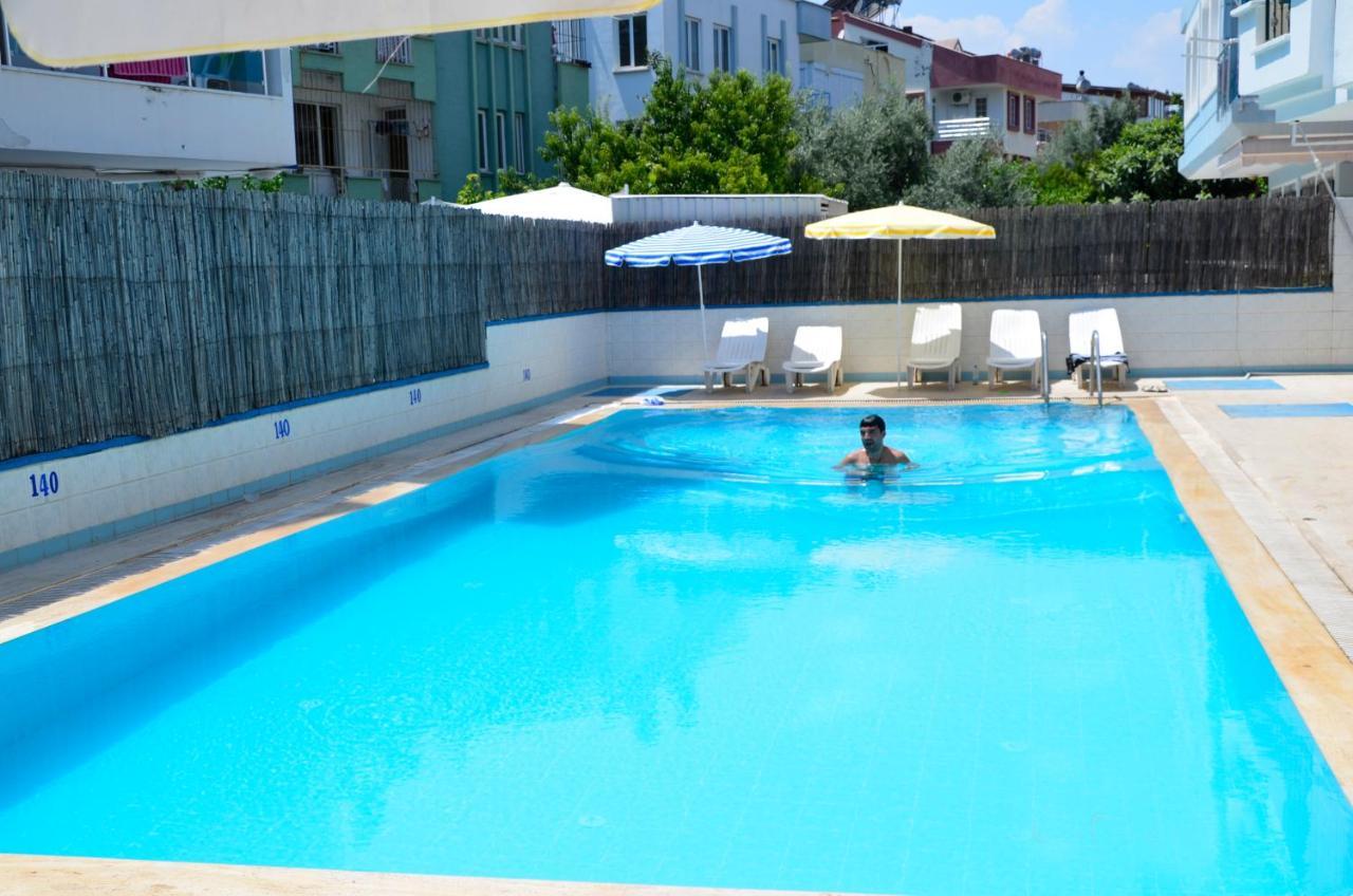 Cemre Otel Antalya Bagian luar foto