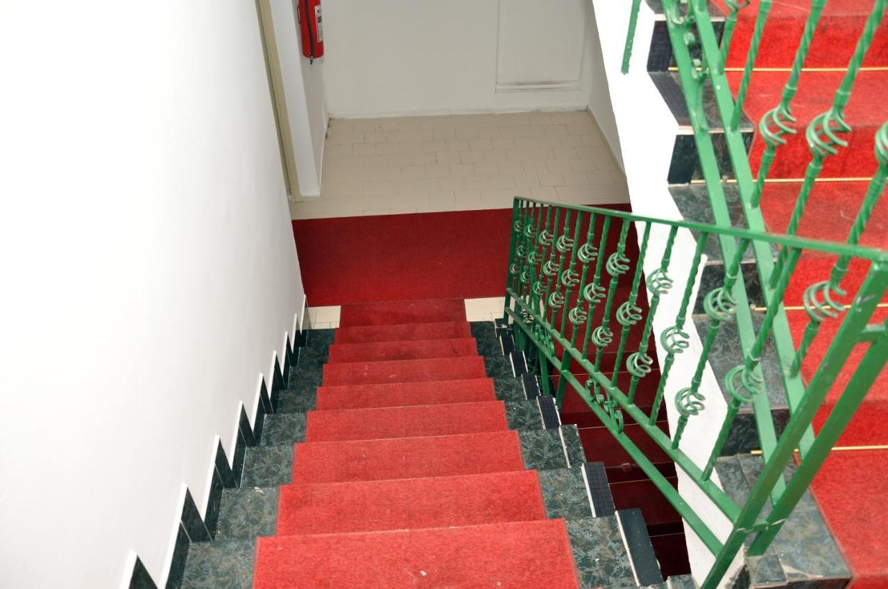 Cemre Otel Antalya Bagian luar foto